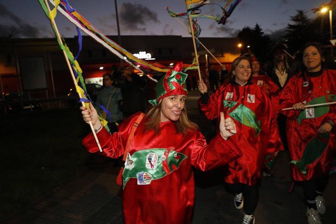 En imágenes: Comienzo del Antroxu de Avilés en Llaranes
