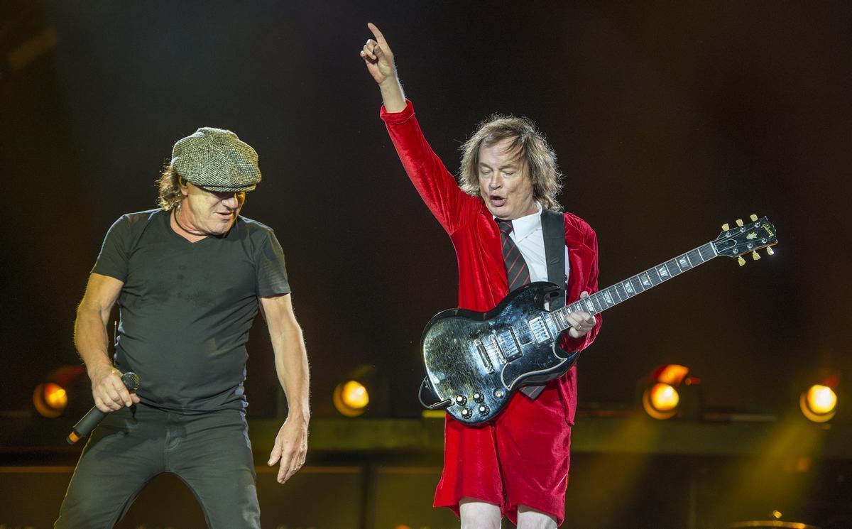 AC/DC.