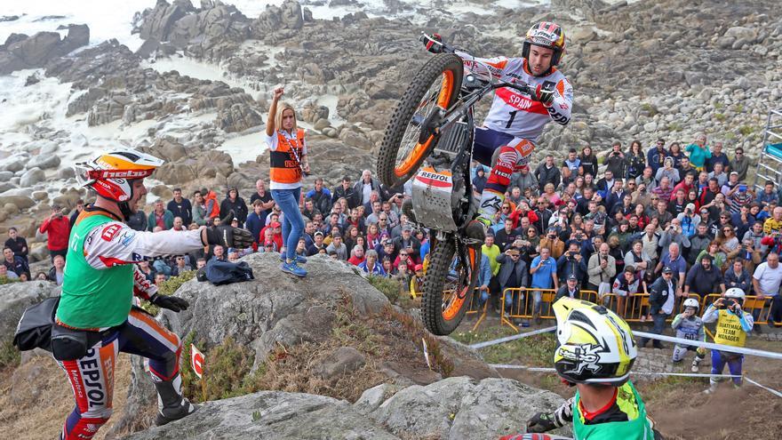 Pregúntale a Nano: los moteros de O Val Miñor no solo gastan rueda