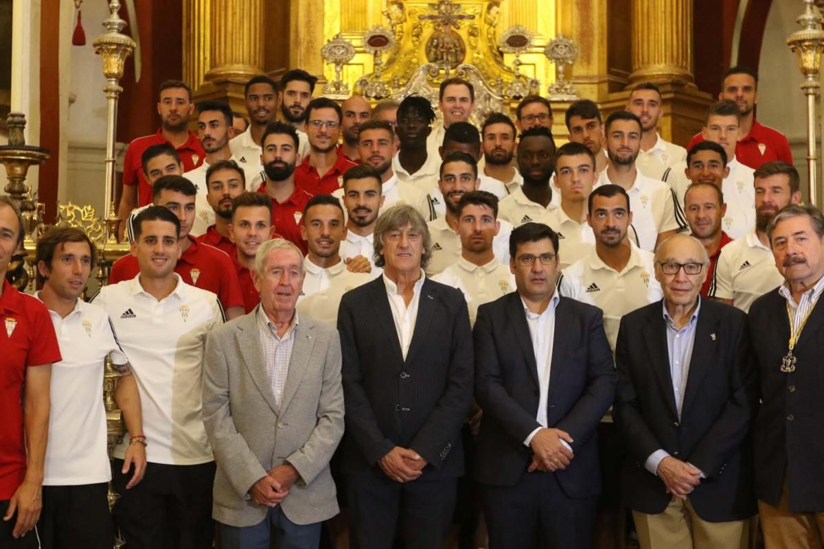 Ofrenda floral del Córdoba CF a San Rafael