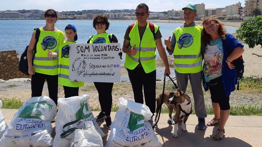 La Brigada del Salabret celebra deu anys d’activisme ambiental