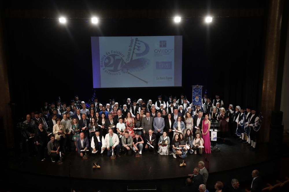 Gala de entrega de los premios Folclore Ciudad de Oviedo