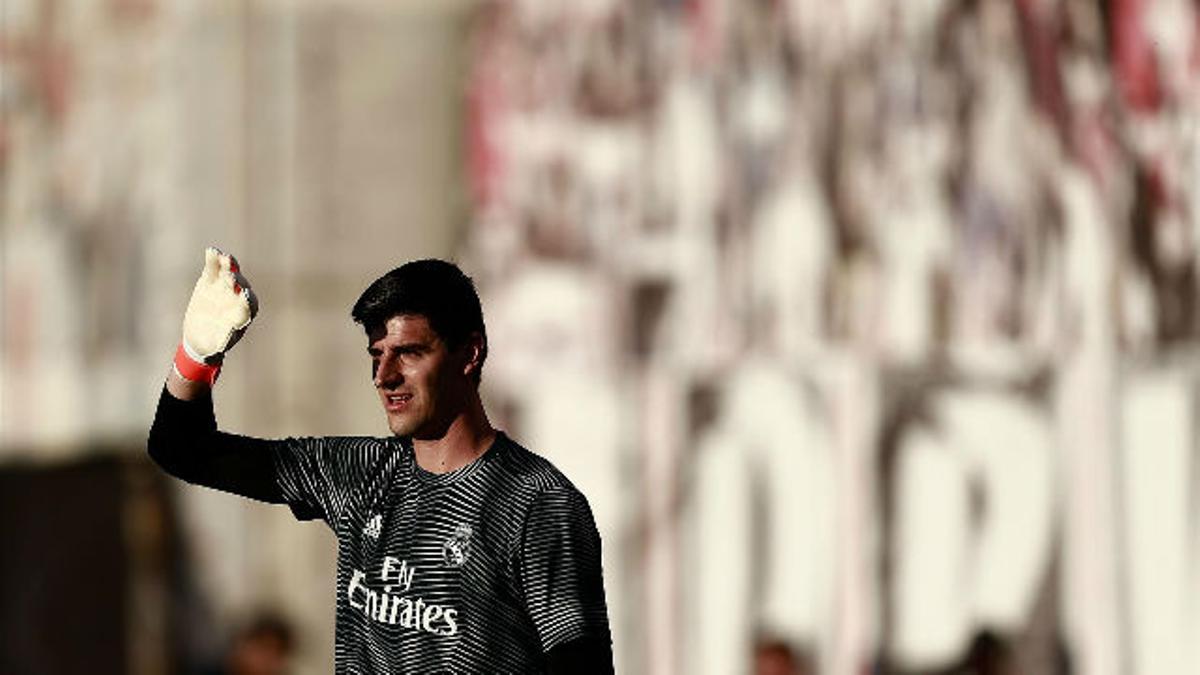 Courtois salvó con un paradón el primero del Rayo