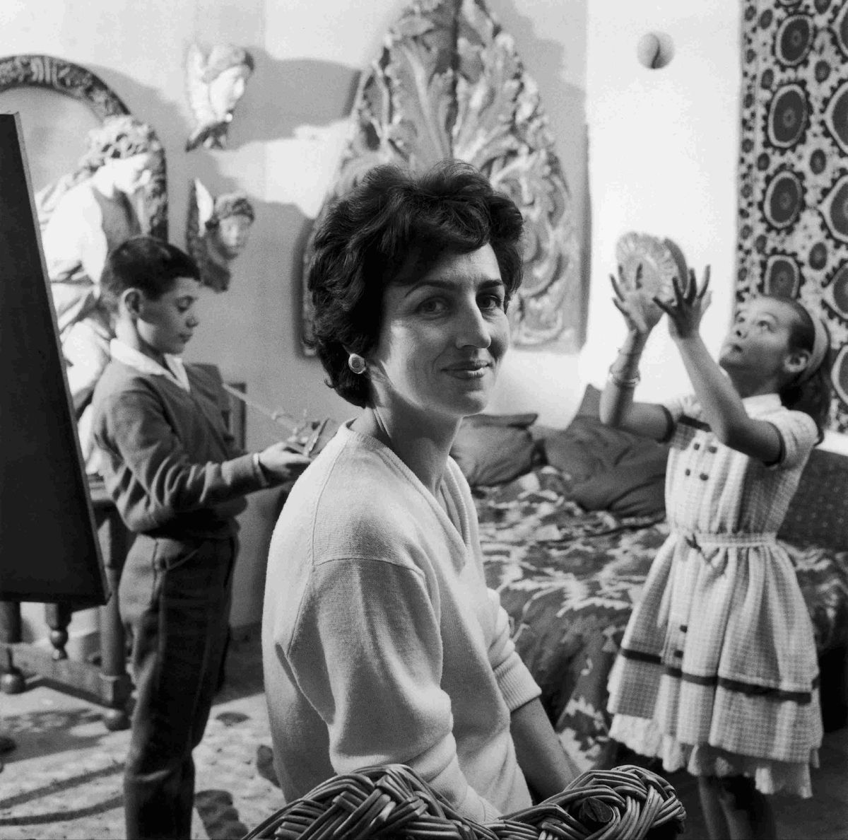 Françoise Gilot y sus hijos Claude y Paloma.