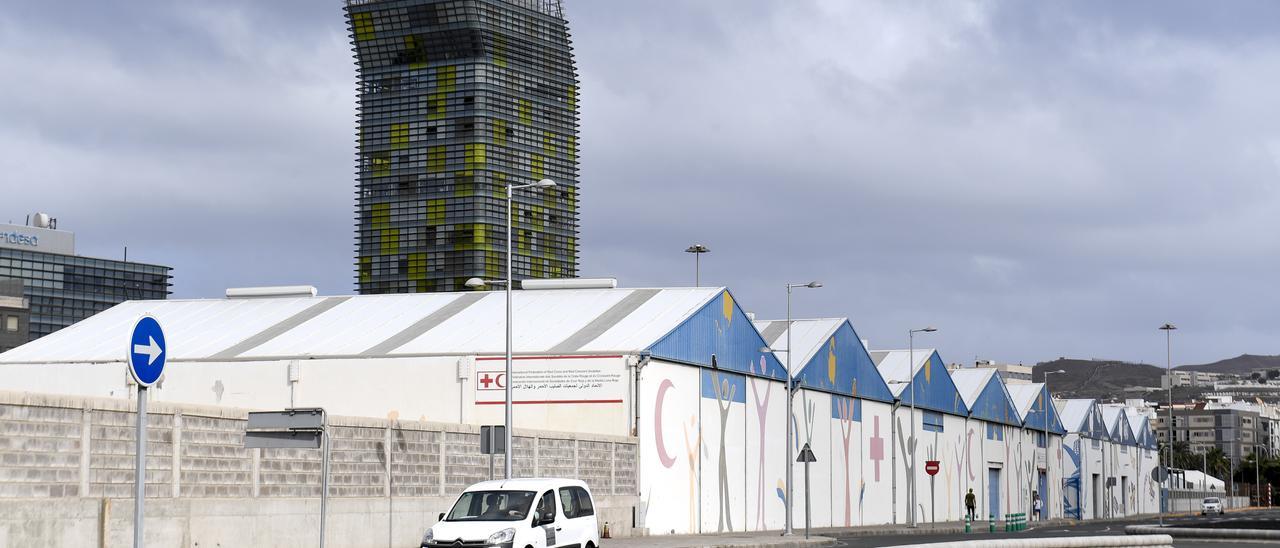 Las naves del Programa Mundial de Alimentación de Naciones Unidas, situadas en el muelle Sanapú, del Puerto de Las Palmas.