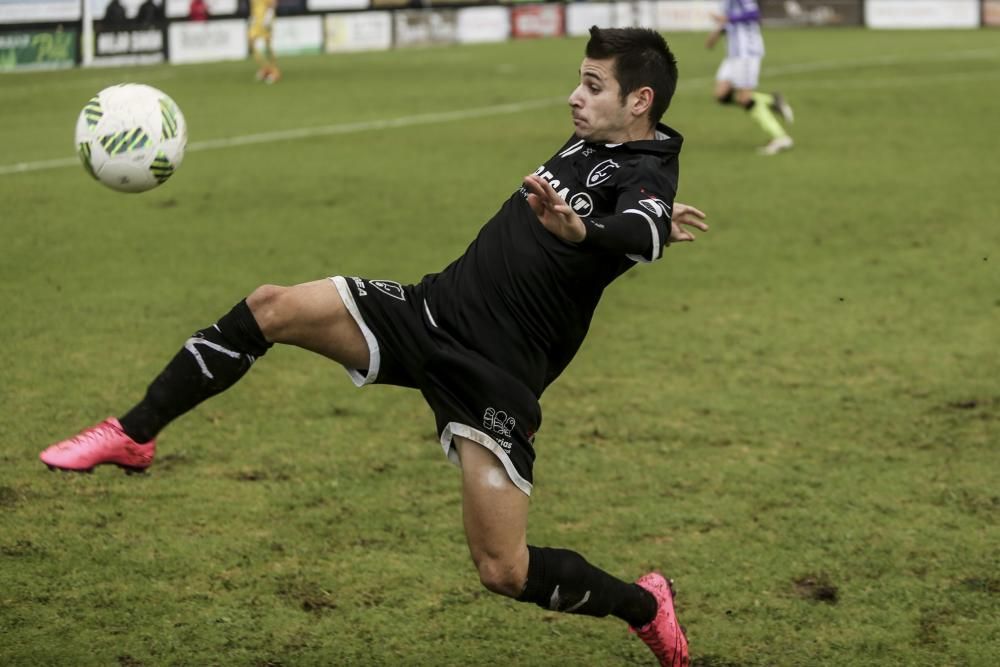 El partido entre el Lealtad y el Valladolid B, en imágenes