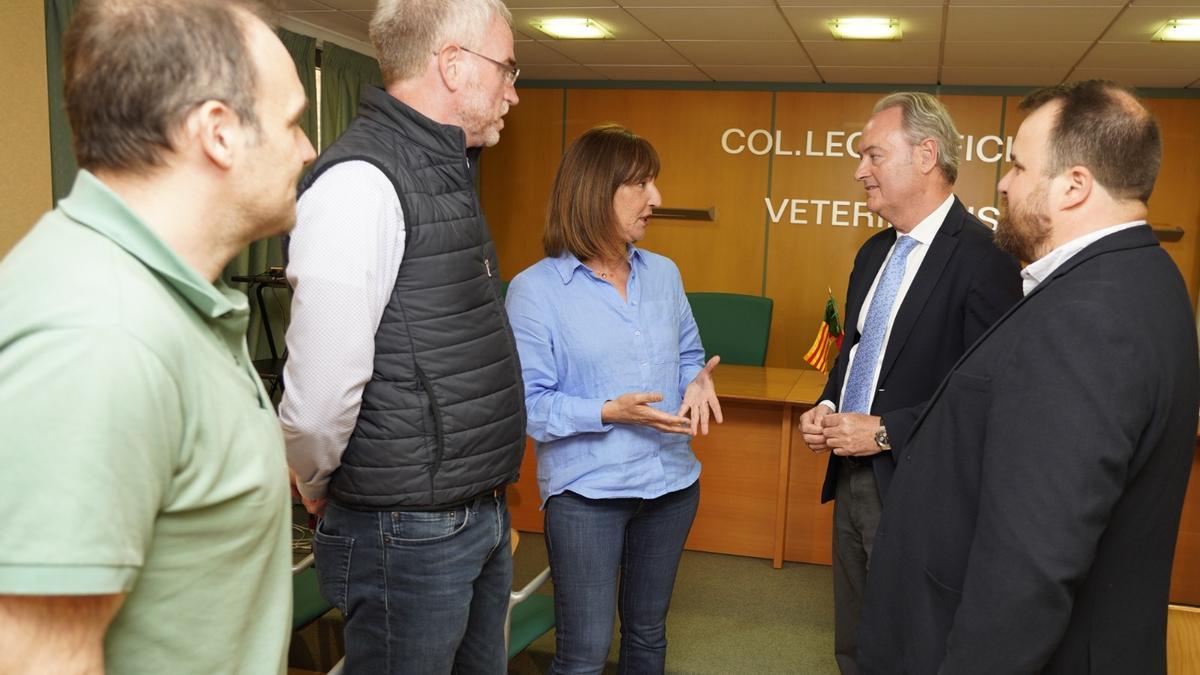 Los populares se han reunido con el Colegio de Veterinarios de Castellón