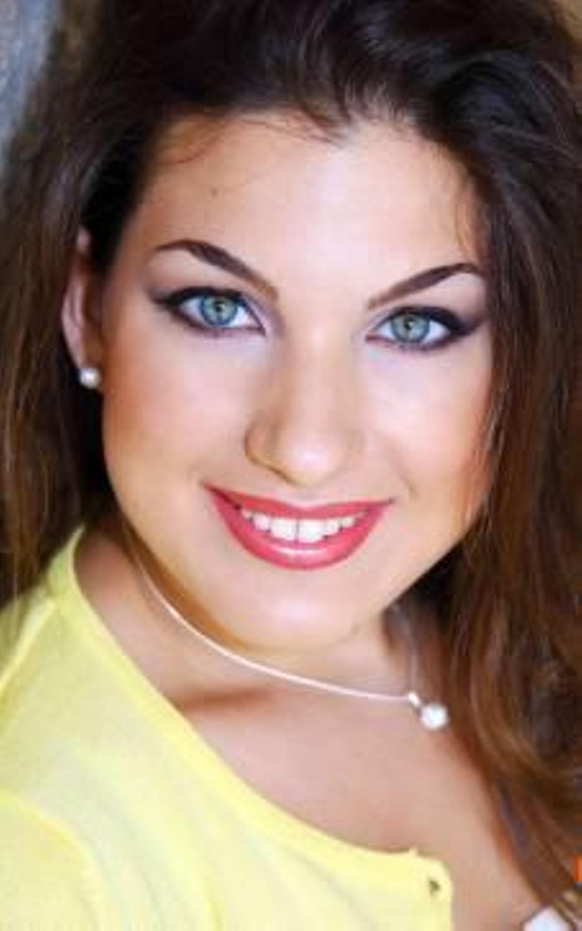 «Es emotivo ver a las candidatas sobre el escenario y la plaza aplaudiendo»