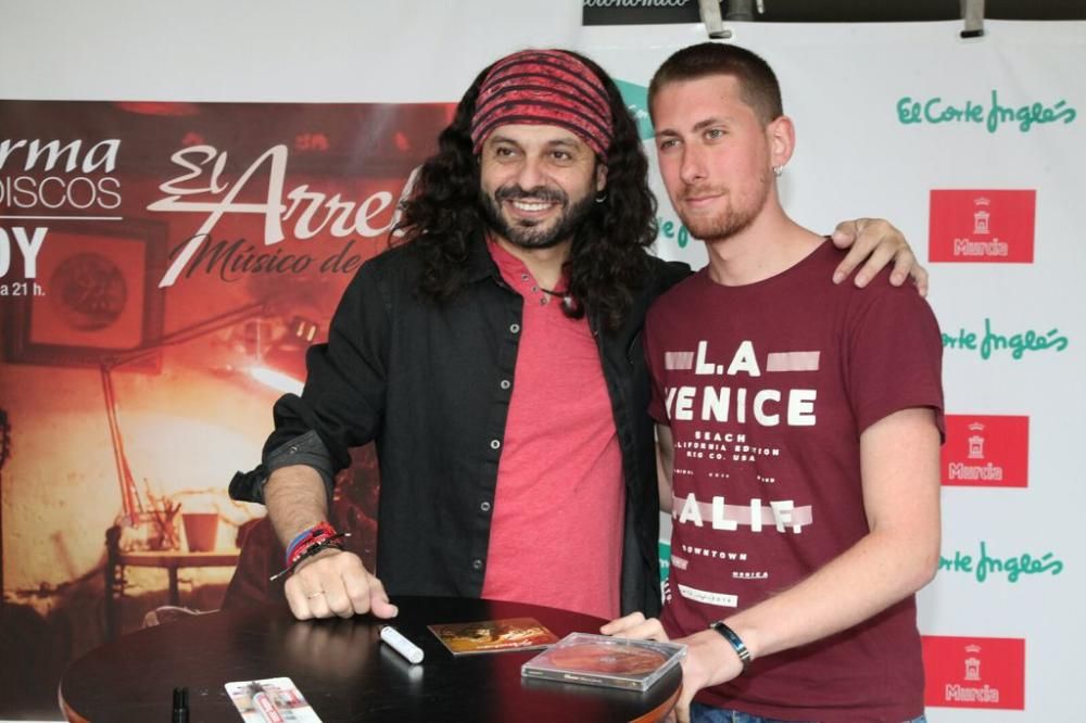 Firma de discos de El Arrebato en El Corte Inglés de Murcia