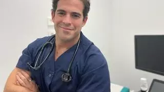 Aurelio Rojas, cardiólogo, sobre la mejor hora para tomar café: «Más esperanza de vida y menos probabilidad de tener un infarto»