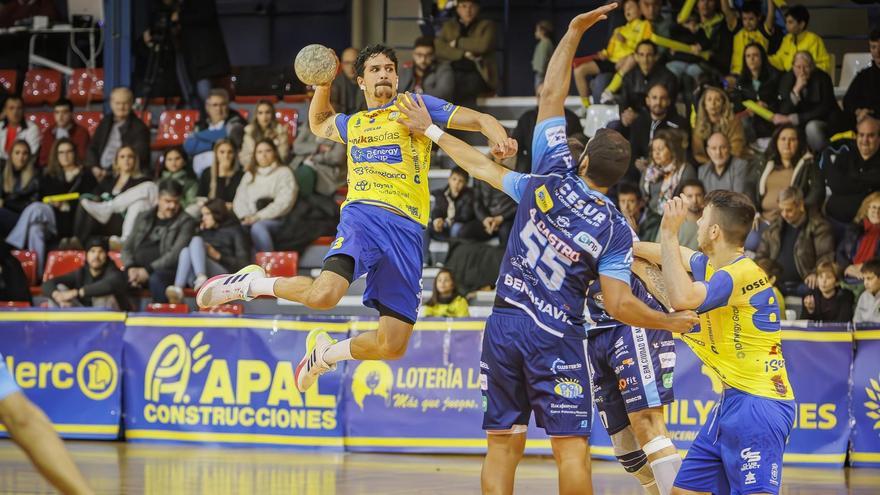 El Trops se aleja del ascenso tras caer en Ciudad Real (27-23)