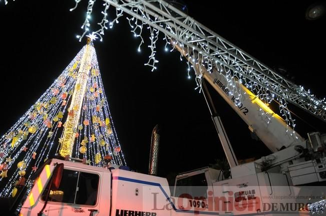 Encendido del Gran Árbol de Navidad de la Plaza Circular de Murcia