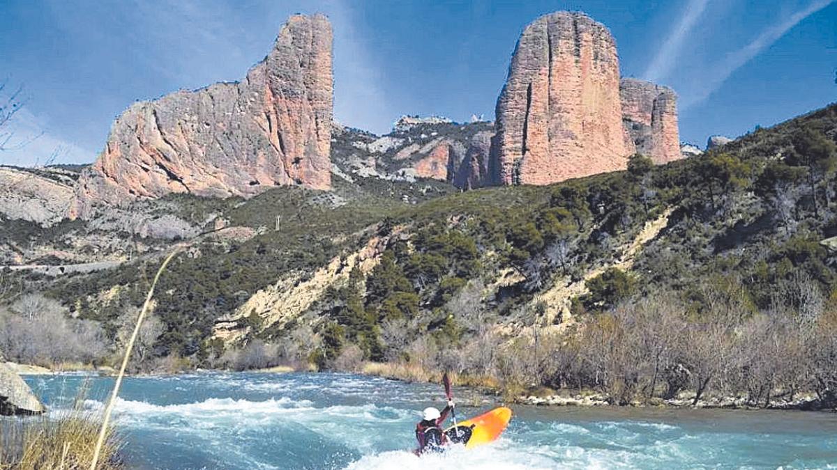Los majestuosos Mallos de Riglos, 'templo' de la escalada