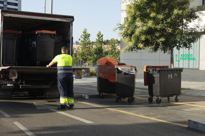 La tasa de basuras sube un 6,4%: los hogares pagan 136 euros en Barcelona y 151 euros en Madrid