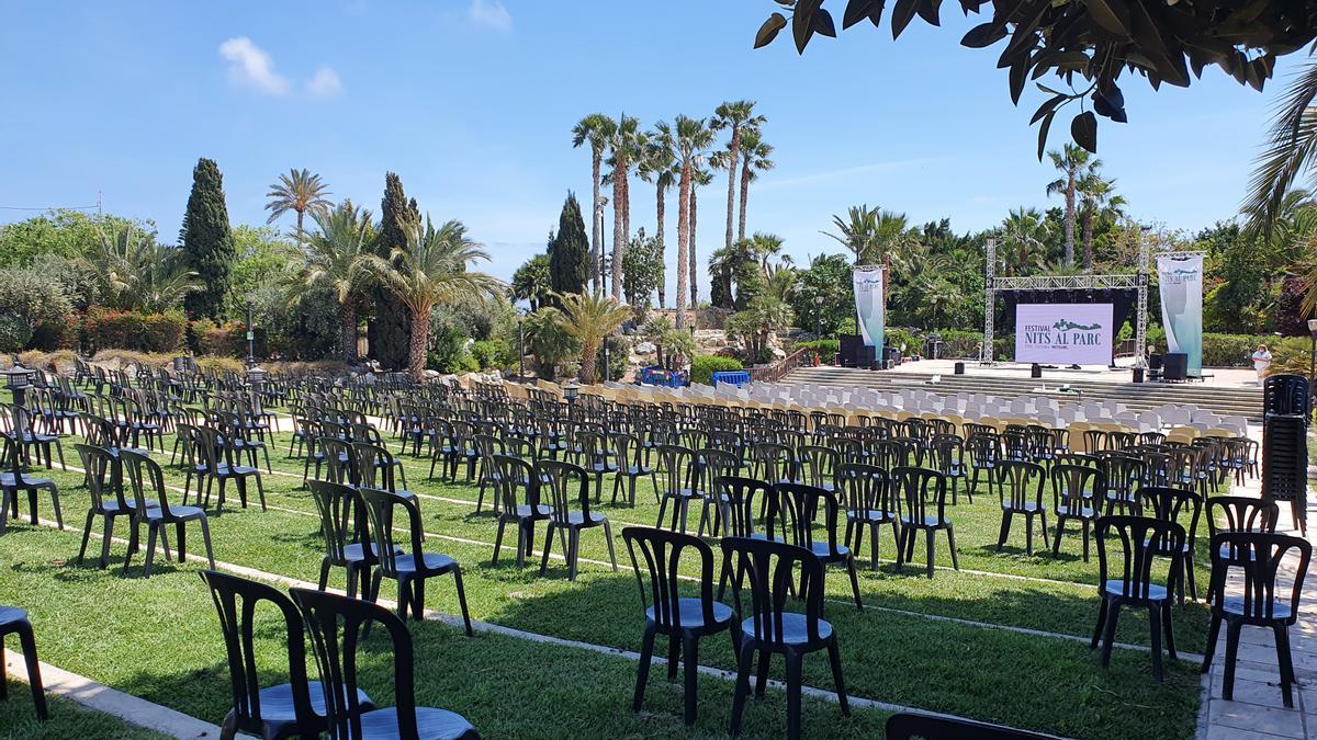 En el recinto habrá dos zonas: una estándar con sillas, y otra premium con sillones y mesa