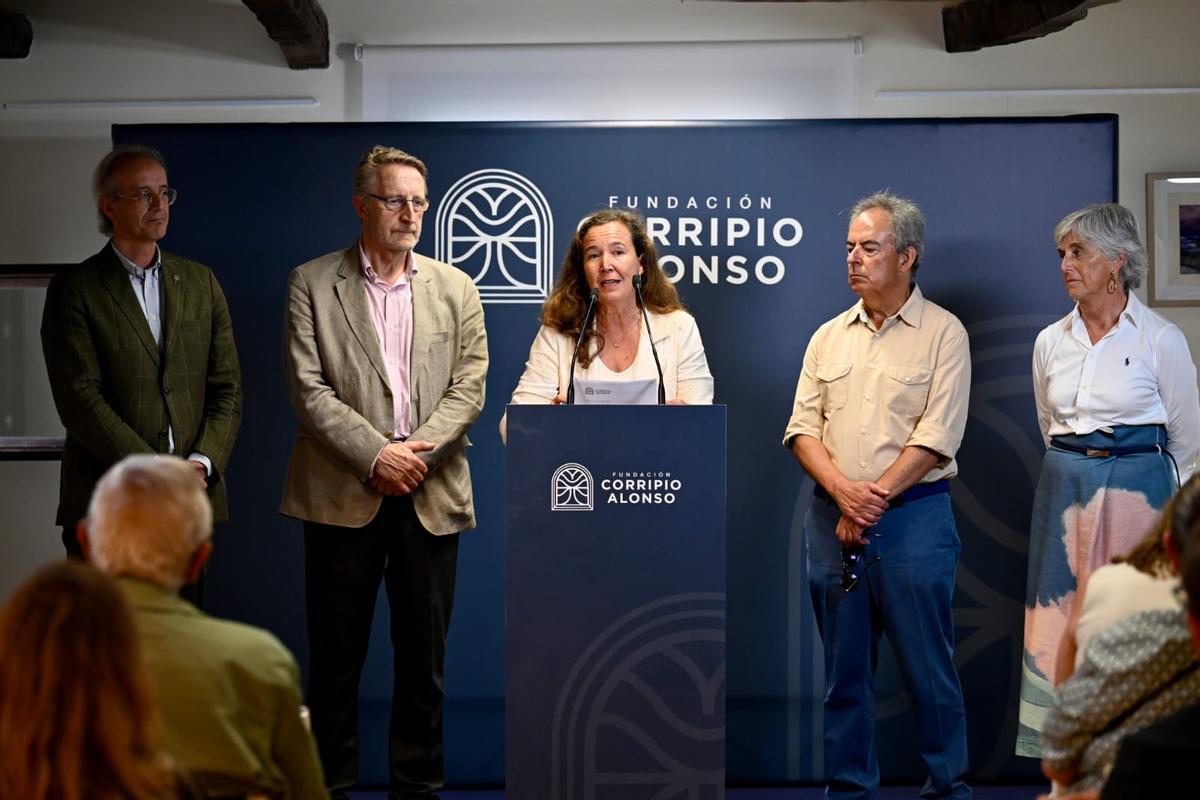 Por la izquierda, Andrés Álvarez, Manuel Tuero, Susana del Río, Óscar Buznego y Zulima Fernández, miembros del jurado.