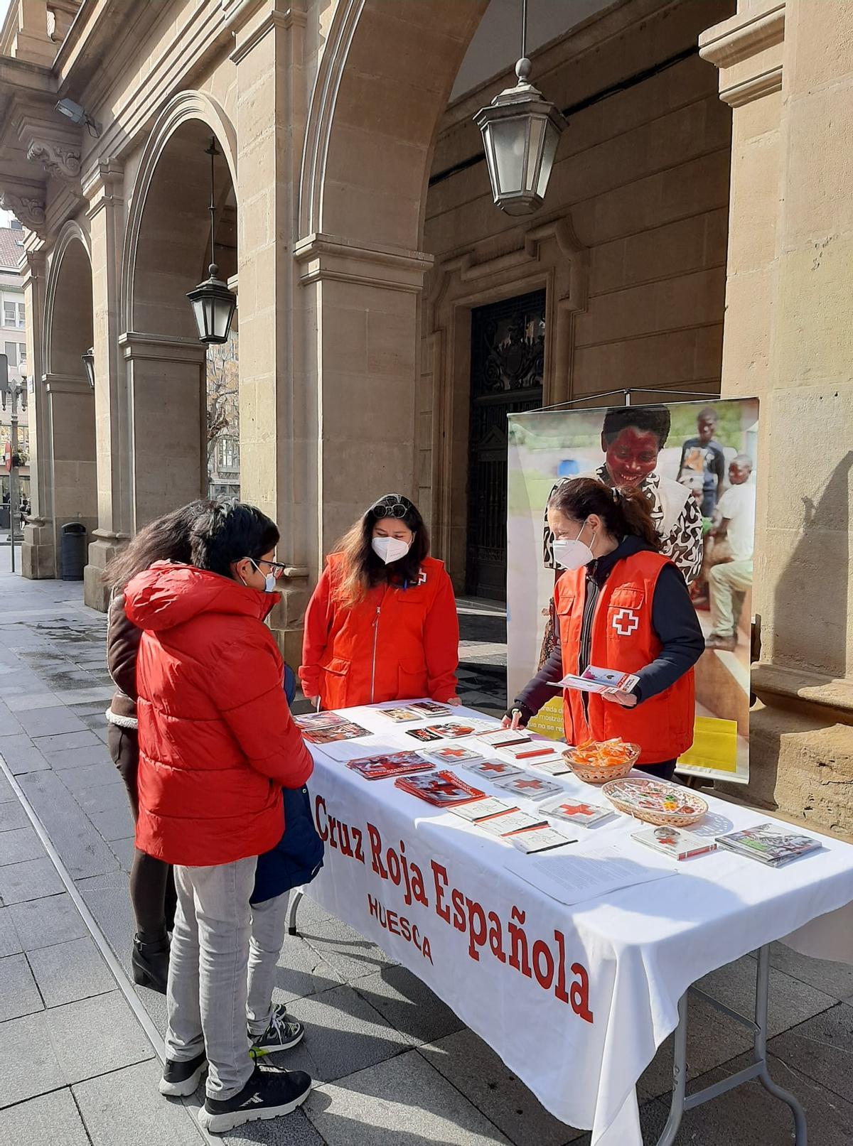 Cruz Roja instalará el lunes una mesa informativa en Huesca.