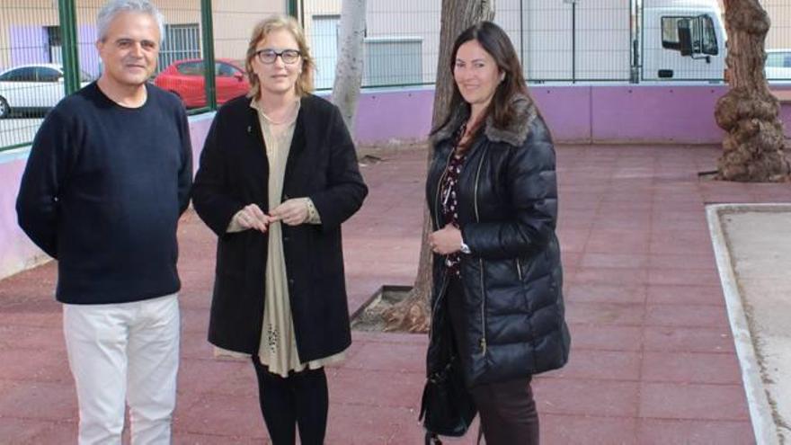 Borriana realiza diversas mejoras en el patio del colegio Roca i Alcaide -  Levante-EMV