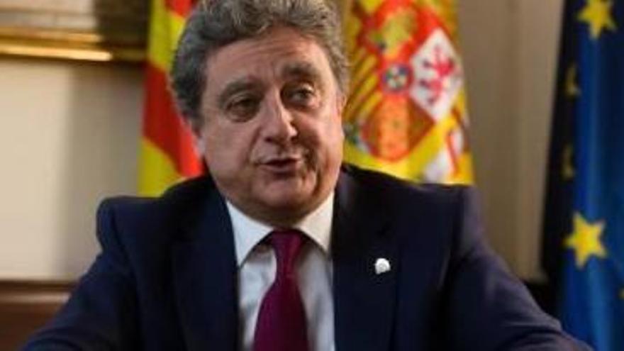 El delegat del Govern central a Catalunya, Enric Millo, durant l&#039;entrevista amb Efe