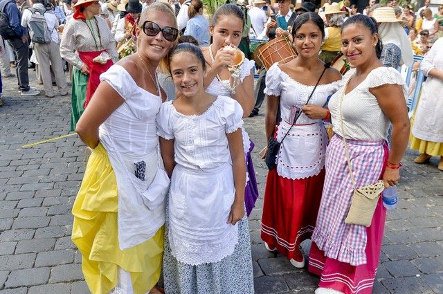 Procesión y romería de la fiesta de Las Marías