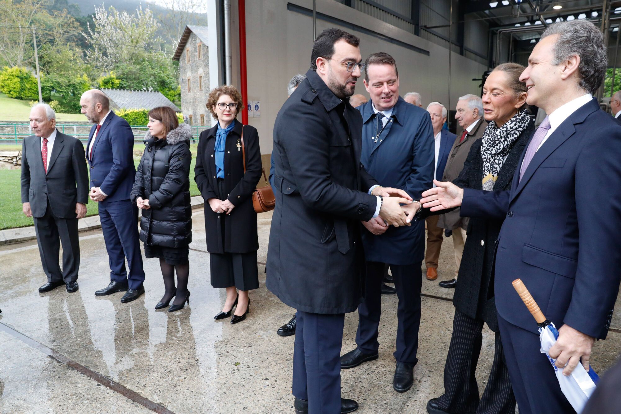 EN IMÁGENES: Inauguración de la nueva planta de Reny Picot en Anleo (Navia)