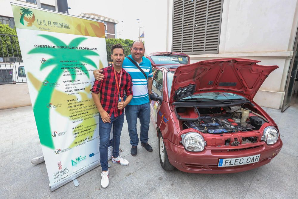 Orihuela inauguraba la segunda Feria de Formación Profesional destacando las especialidades propias que se imparten en la ciudad.