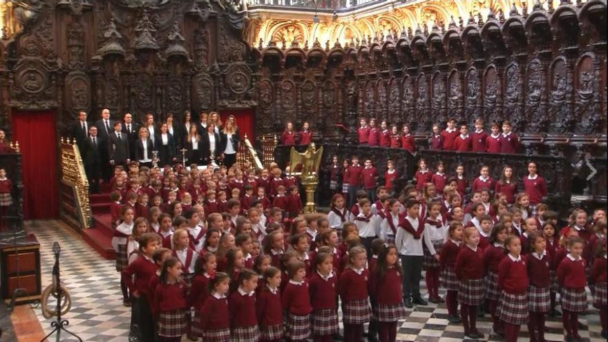 La escolanía de la Fundación Santos Mártires actúa este domingo en la Catedral