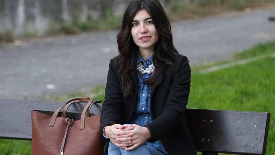 Jackeline Elizabeth Fernández, ayer en un parque de Ourense. // Iñaki Osorio