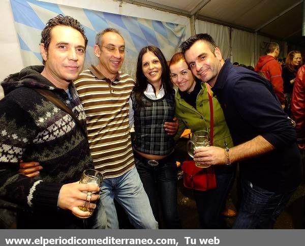 GALERÍA DE FOTOS - Fiesta en la Carpa Baviera