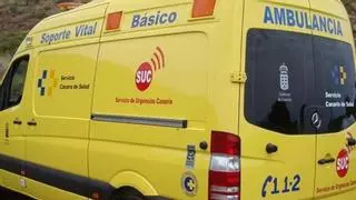 Dos motoristas heridos tras sufrir sendas caídas en la vía en Gran Canaria y El Hierro