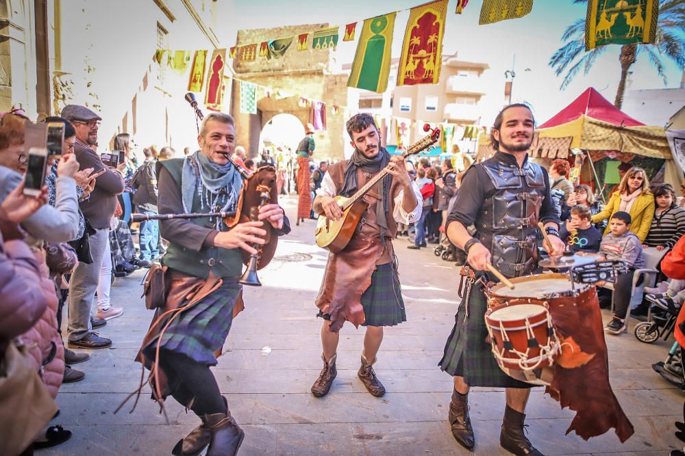 Orihuela rescata su pasado en su tradicional Mercado Medieval