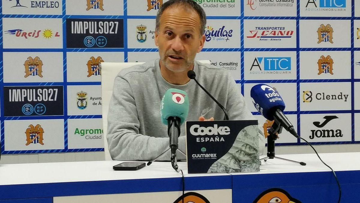 Fran Alcoy, en rueda de prensa