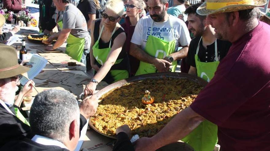 Bacalao gana el Concurso de Paellas Intercollas