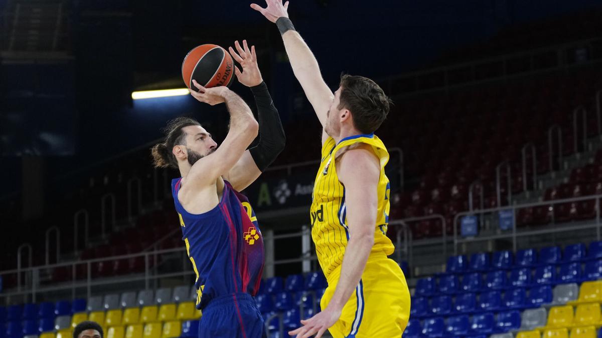 BALONCESTO BARCELONA | El Barça se agarra a Shengelia y liquida al Maccabi en un Palau sin público BALONCESTO BARCELONA | El Barça se agarra a Shengelia y liquida al Maccabi en un Palau sin público