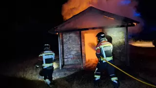 Arde el refugio de peregrinos en Terroso de Sanabria