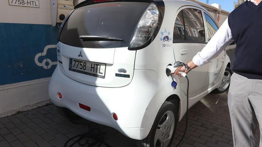 Urbanismo licita la red de estaciones de recarga para coches eléctricos
