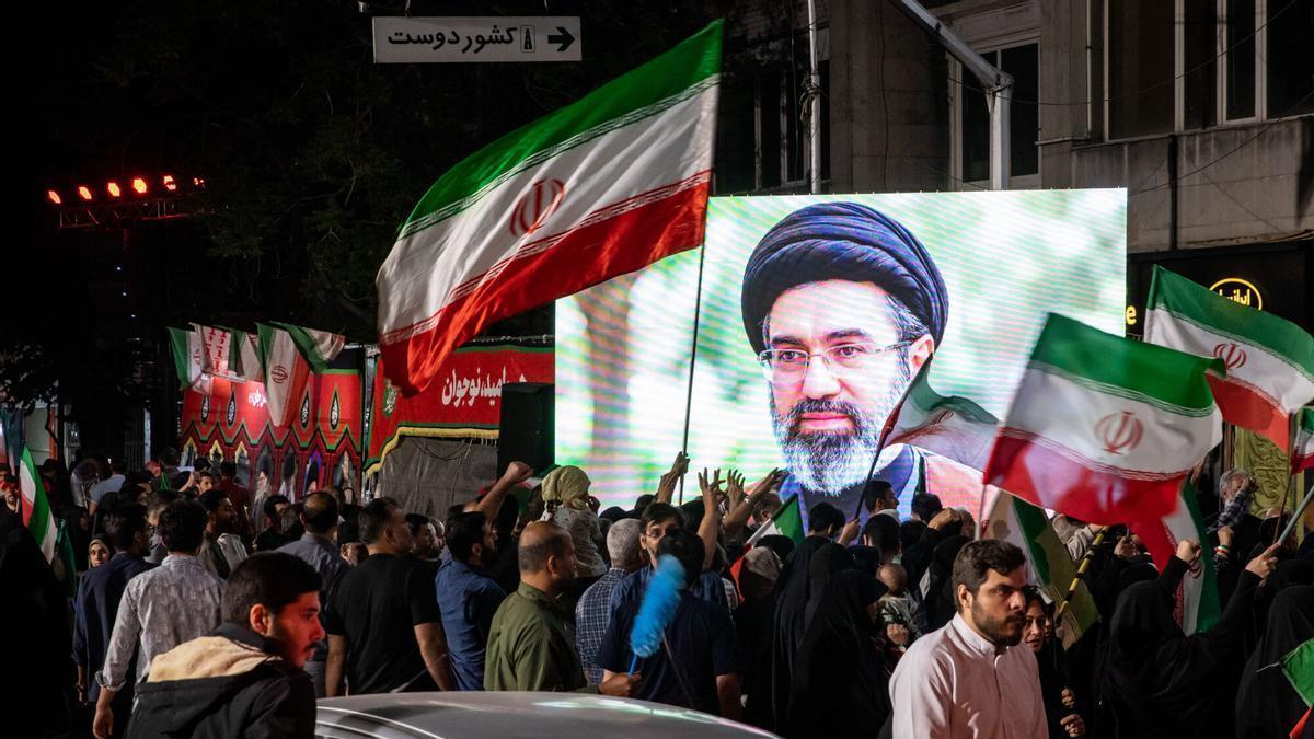 ORIENTE MEDIO | Radicales y una guardia pretoriana ultraconservadora: el líder supremo de Irán desafía a Trump con sus cambios en la cúpula militar y política