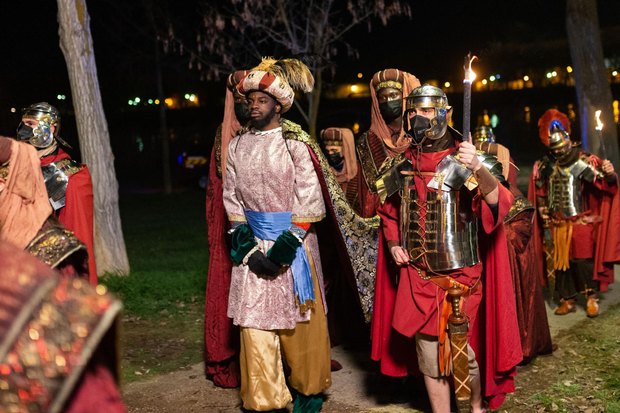 GALERÍA | Así fue la llegada anticovid de los Reyes Magos a Zamora, sin cabalgata y sin niños, pero con la misma ilusión