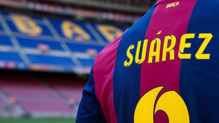 La FIFA prohíbe la presentación de Luis Suárez