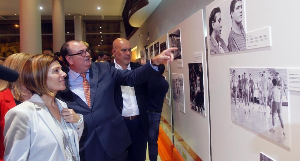 Todas la imágenes de la inauguración de la exposición '30 años de Valencia Basket'