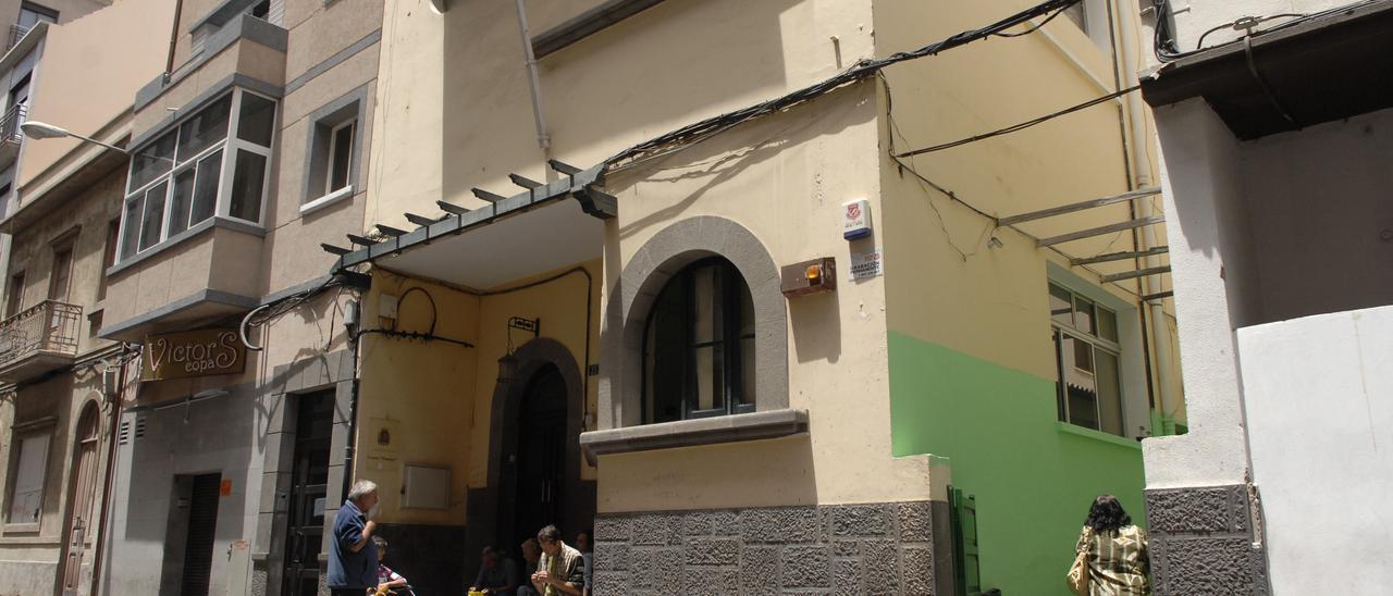 Fachada del centro Gánigo, en la calle Miguel Rosas