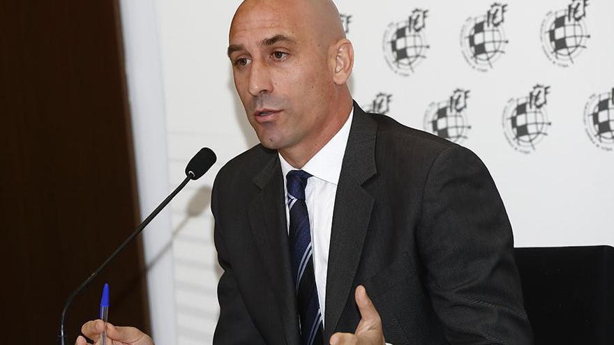 Rubiales reitera que la RFEF &quot;no autoriza&quot; a LaLiga programar partidos viernes ni lunes