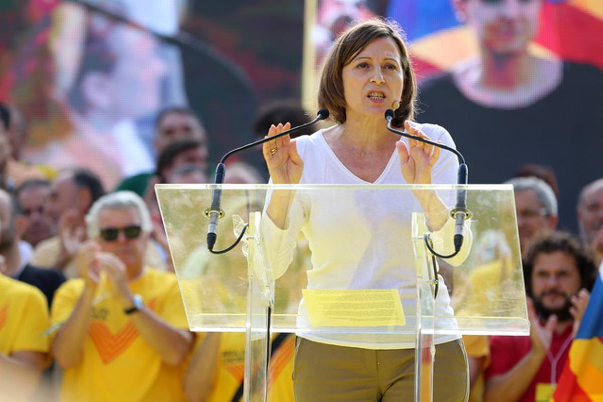 Fotografia d’arxiu. Forcadell, durant un acte de l’ANC per la unitat política davant el procés a la plaça de Catalunya.