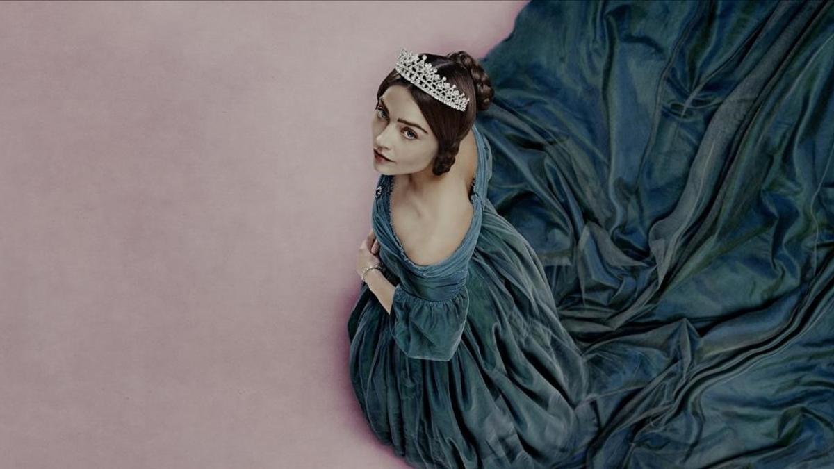 Jenna Coleman, en la serie 'Victoria'