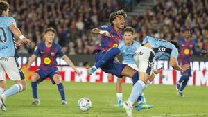 Lamine marca i es lesiona en un Barça que demana tancar el curs