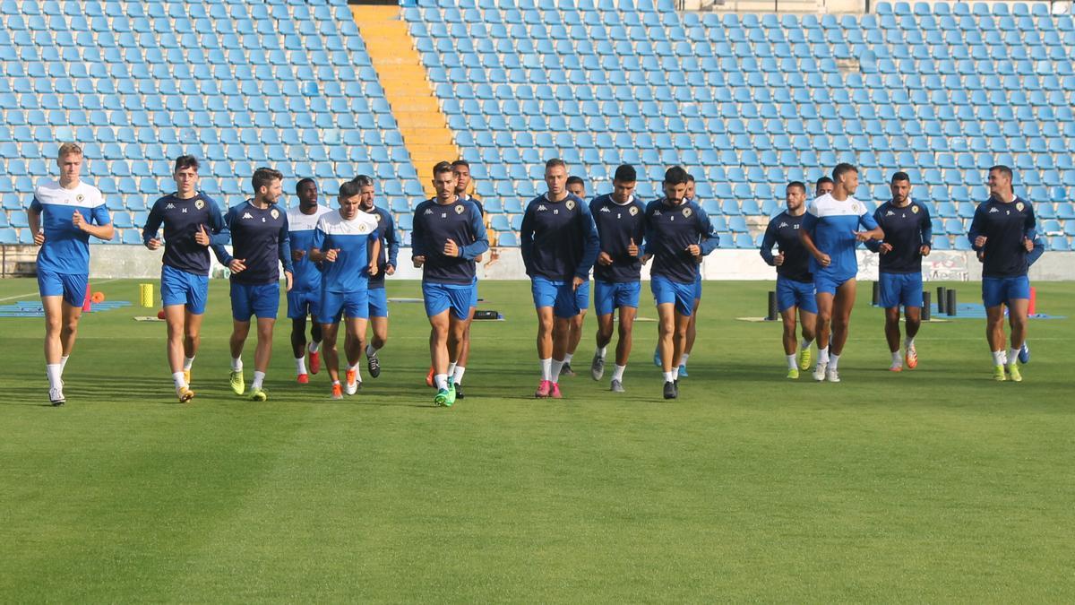 Entrenamiento del Hércules esta semana en vísperas de su estreno liguero del domingo ante el Atzeneta.