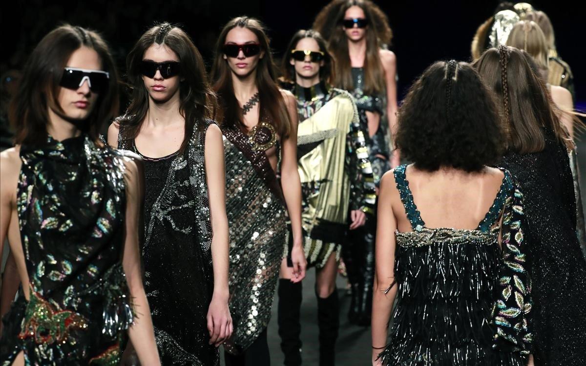 lmmarco46730548 graf6282  madrid  27 01 2018   desfile de custo barcelona en190128152537