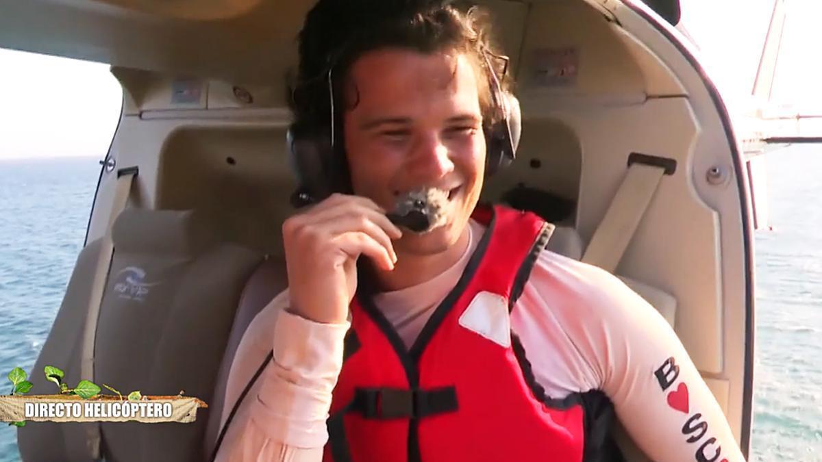 'Supervivientes' sanciona a Bosco por su salto &quot;artístico&quot; desde el helicóptero: &quot;Es muy peligroso&quot;.