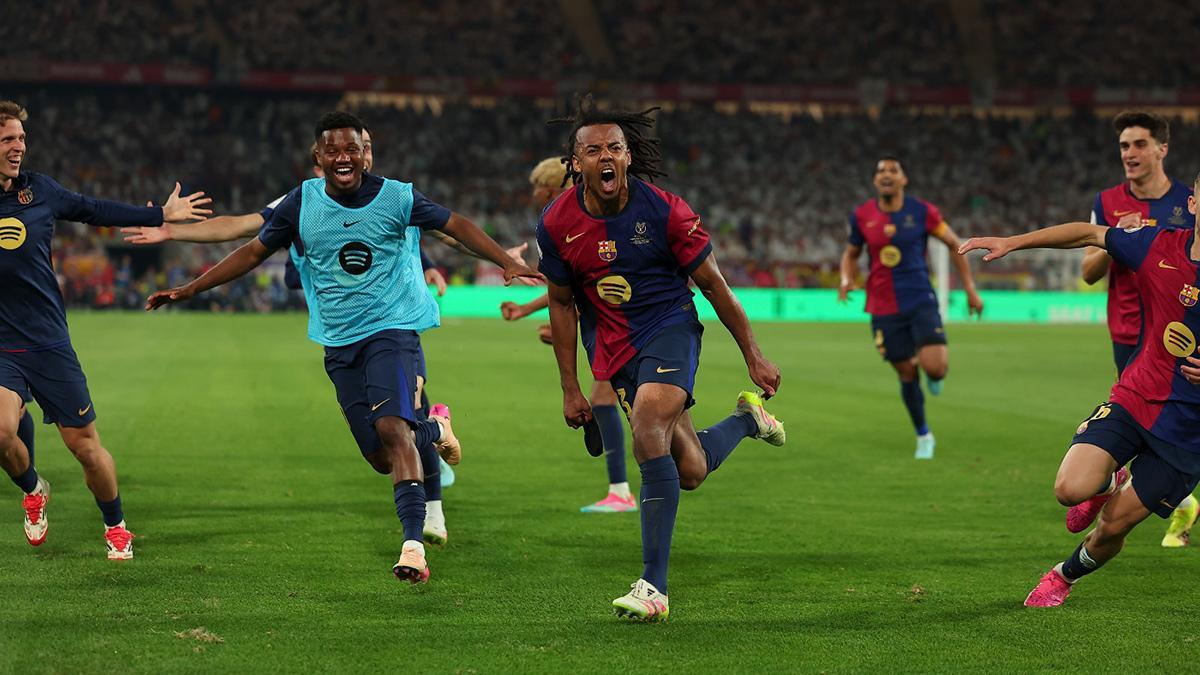 Koundé, en la celebración de gol