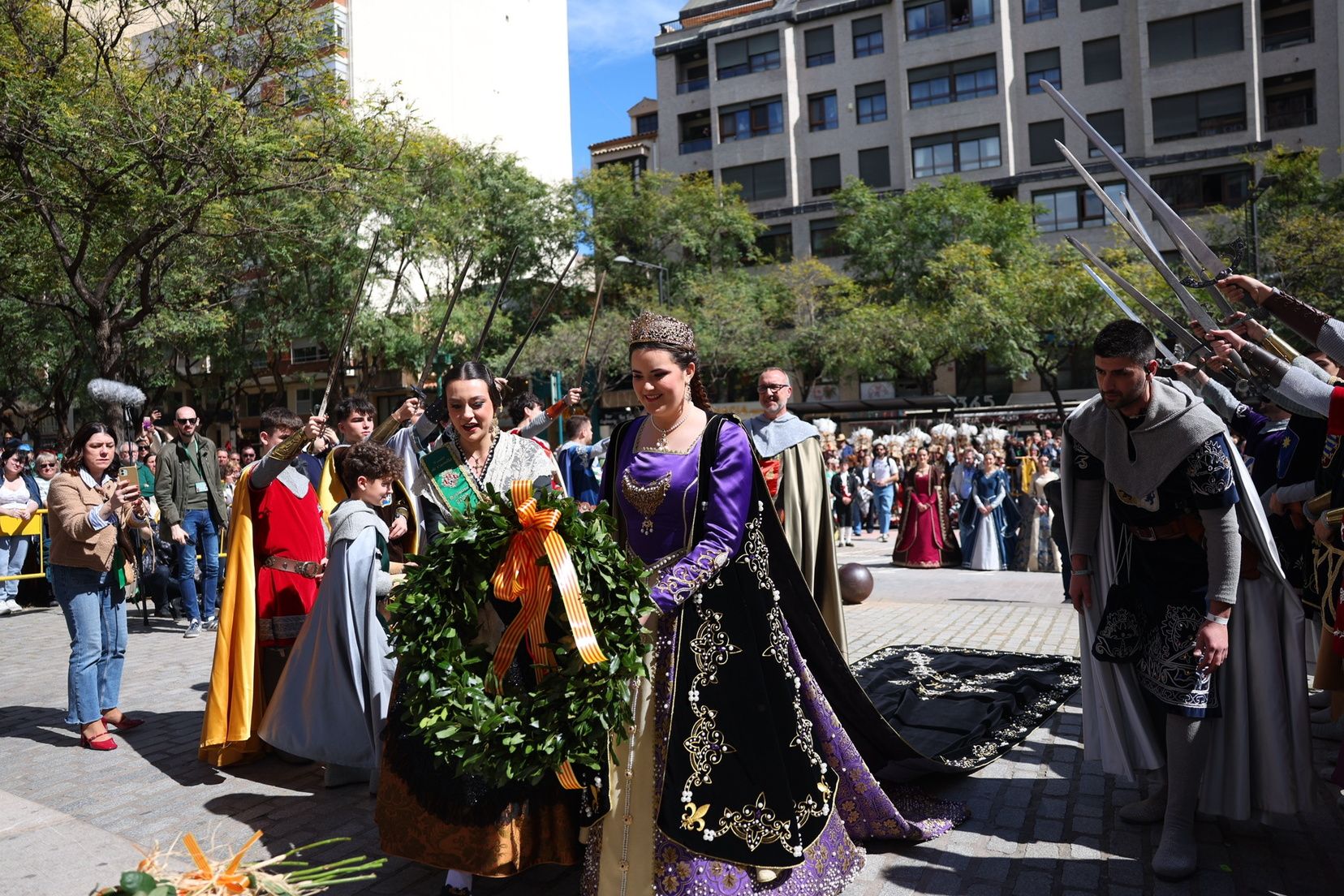 Magdalena día 1: Mascletà, homenaje a Jaume I y Cavalcada del Pregó